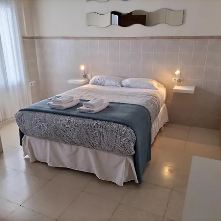 Tipico Y Pintoresco Patio De Vecinos, Con Encanto Appartamento *