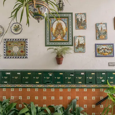Appartamento Tipico Y Pintoresco Patio De Vecinos, Con Encanto