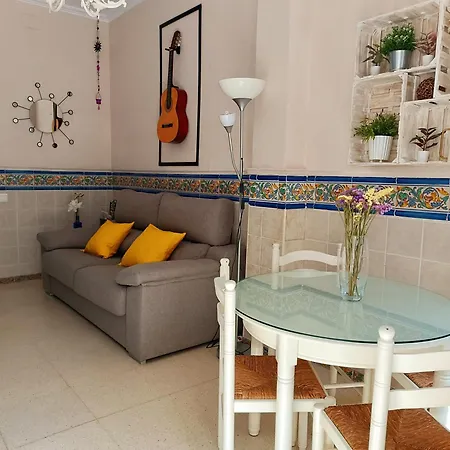 Tipico Y Pintoresco Patio De Vecinos, Con Encanto Appartamento Siviglia